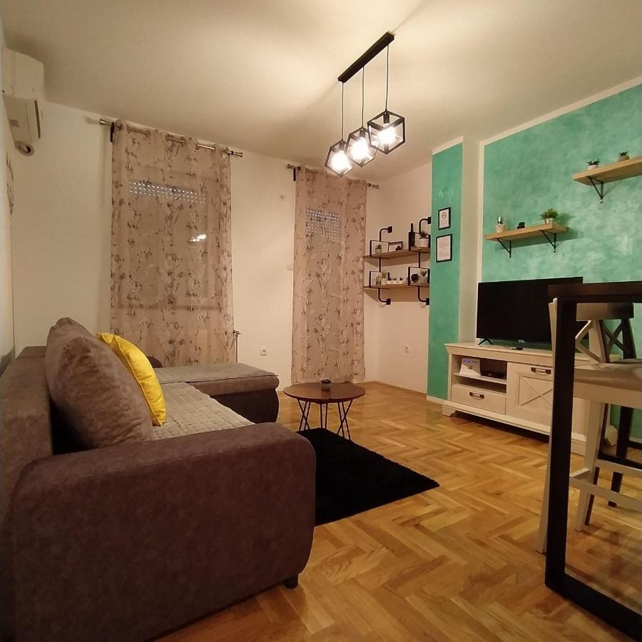 Daniris apartman Novi Sad Bagian luar foto